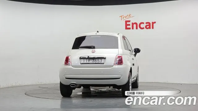 Fiat 500 2015 thumb 2