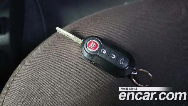 Fiat 500 2015 thumb 8
