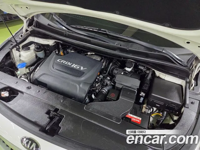Kia Carnival 2015 thumb 3