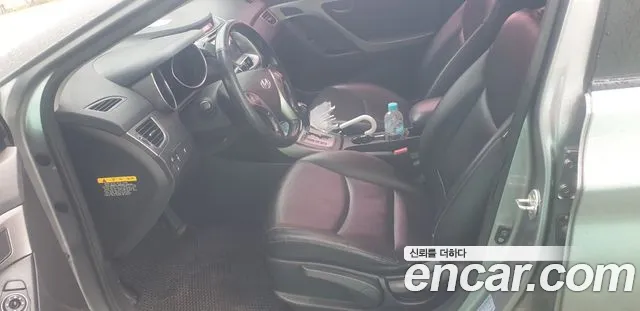 Hyundai Avante 2013 thumb 8