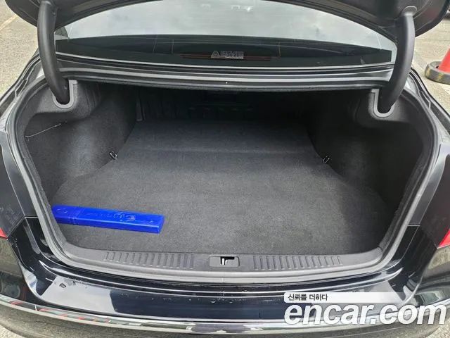 Hyundai Genesis 2013 thumb 7