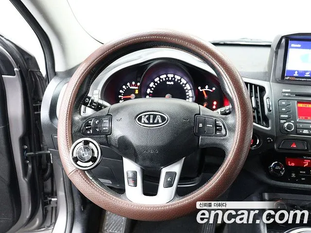 Kia Sportage 2012 thumb 10