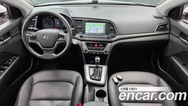 Hyundai Avante 2016 thumb 6