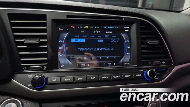 Hyundai Avante 2016 thumb 5