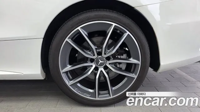 Mercedes-Benz C-Class 2021 thumb 12