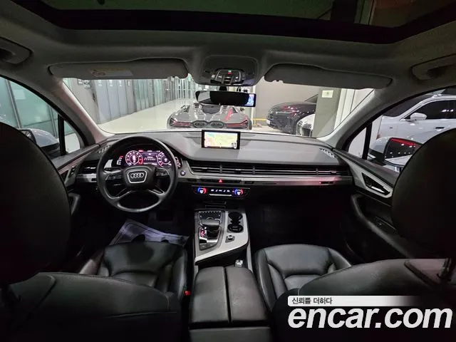 Audi Q7 2019 thumb 8