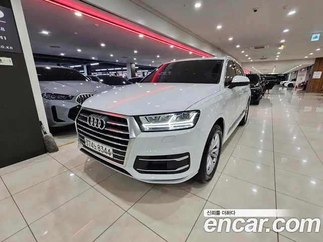 Audi Q7 2019 thumb 12