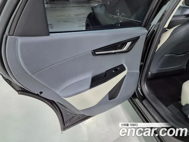 Kia EV6 2022 thumb 5