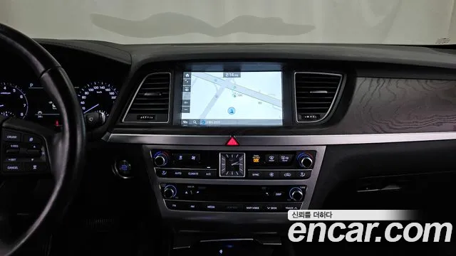 Genesis G80 2018 thumb 9