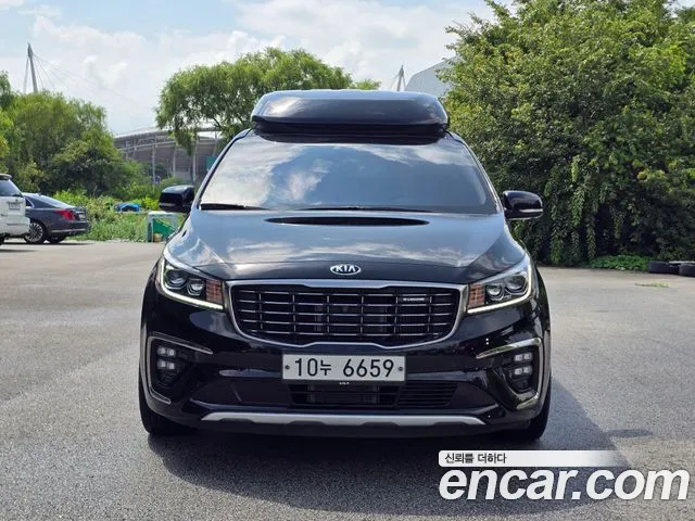 Kia Carnival 2019 thumb 3