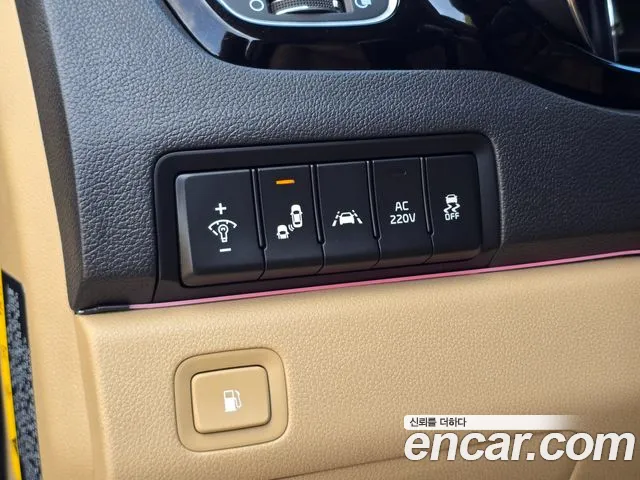 Kia Carnival 2019 thumb 6