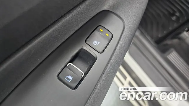 Hyundai Santa Fe 2018 thumb 12