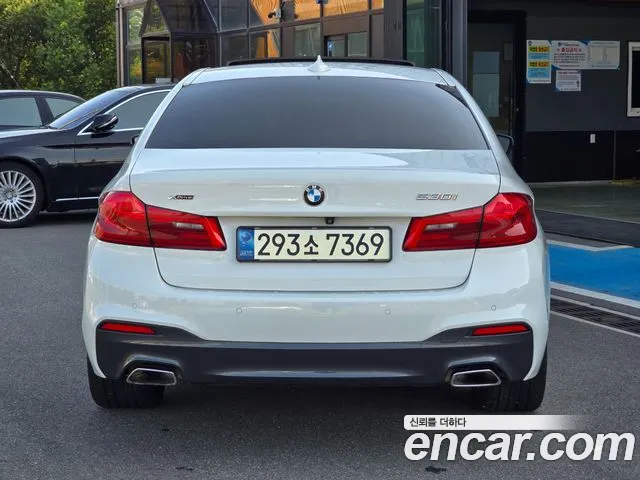 BMW 5 серии 2018 thumb 2