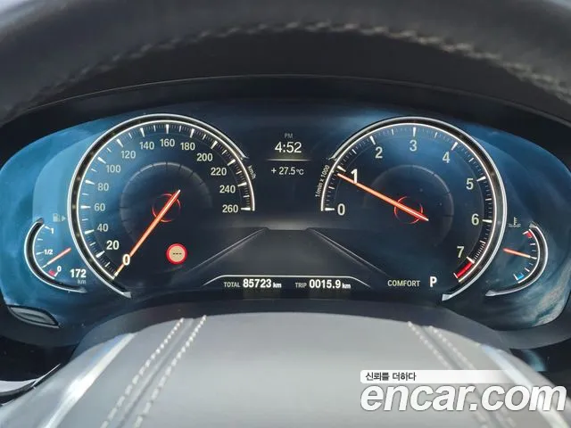 BMW 5 серии 2018 thumb 10