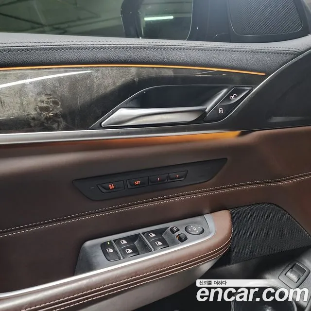 BMW 6 серии Gran Turismo 2018 thumb 5
