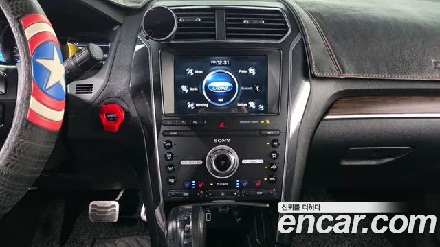 Ford Explorer 2019 thumb 3
