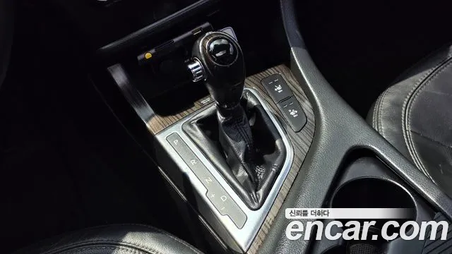 Kia K5 2010 thumb 3