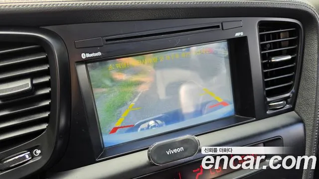 Kia K5 2010 thumb 9