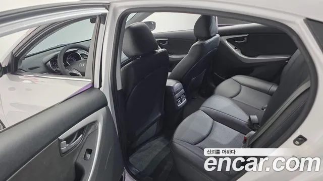 Hyundai Elantra 2014 thumb 9