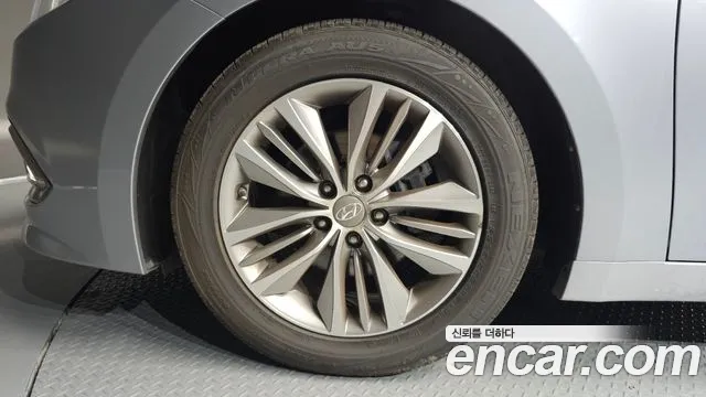 Hyundai Grandeur 2015 thumb 8