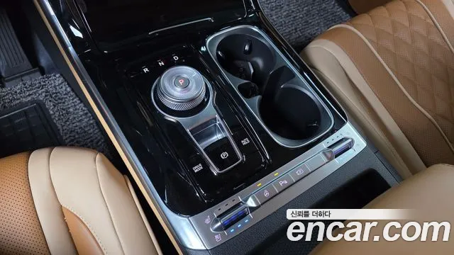 Kia Carnival 2021 thumb 7