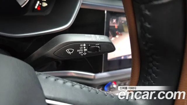Audi Q3 2020 thumb 11