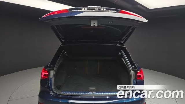 Audi Q3 2020 thumb 3