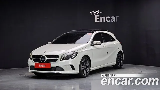 Mercedes-Benz A-Class 2018 thumb 10