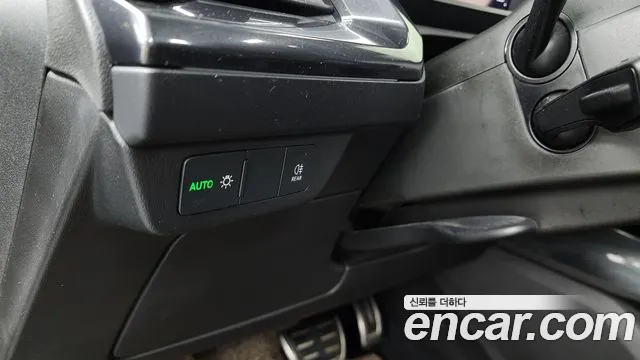Audi Q4 e-tron 2023 thumb 5