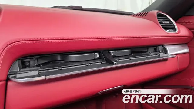 Porsche 718 Boxster 2024 thumb 11