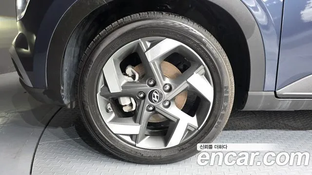 Hyundai Venue 2023 thumb 9