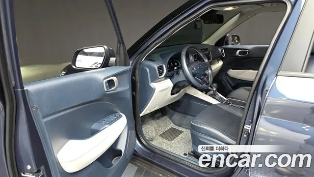 Hyundai Venue 2023 thumb 12