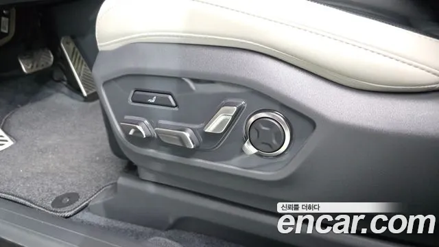 Kia EV9 2023 thumb 12