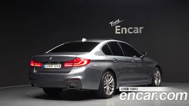 BMW 5 серии 2017 thumb 7
