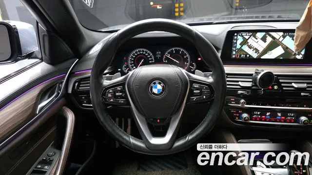 BMW 5 серии 2017 thumb 10