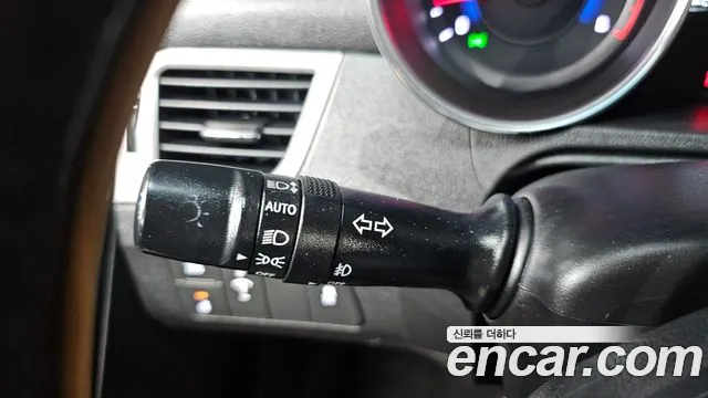 Hyundai Avante 2013 thumb 4