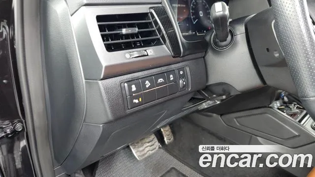 KGM Rexton 2022 thumb 8