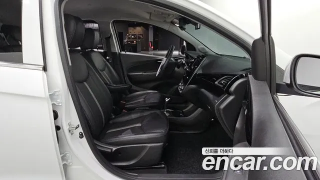 Chevrolet Spark 2022 thumb 3