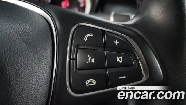 Mercedes-Benz A-Класс 2017 thumb 8