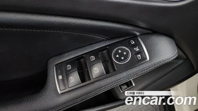 Mercedes-Benz A-Класс 2017 thumb 4