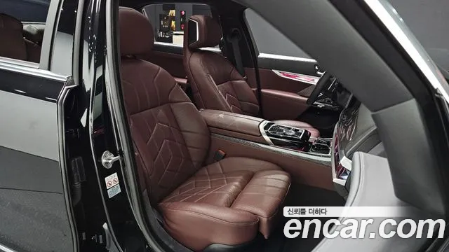 BMW 7 серии 2022 thumb 9