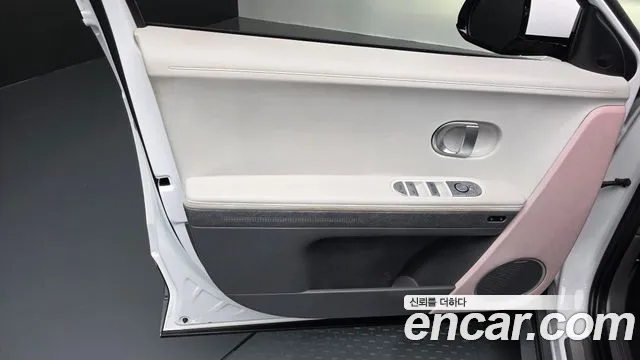 Hyundai Ioniq5 2021 thumb 3