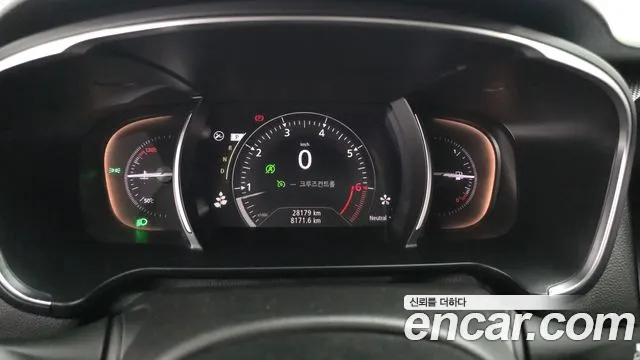 Renault SM6 2019 thumb 12