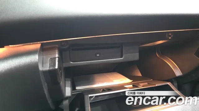 Renault SM6 2019 thumb 2