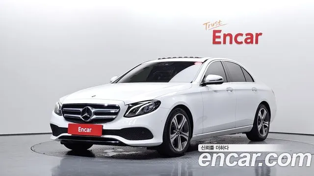 Mercedes-Benz E-Class 2019 thumb 7