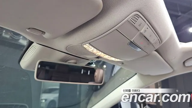 Mercedes-Benz E-Class 2019 thumb 2