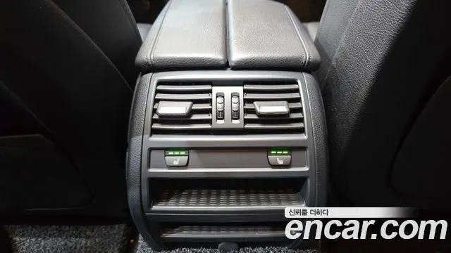 BMW 5 серии 2016 thumb 2