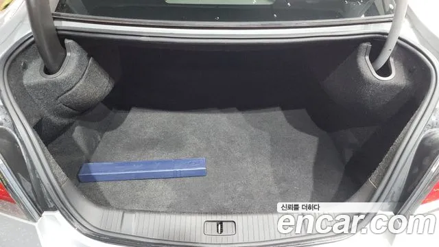 Chevrolet Alpheon 2011 thumb 10