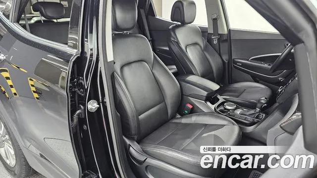Hyundai Санта Фе 2012 thumb 10