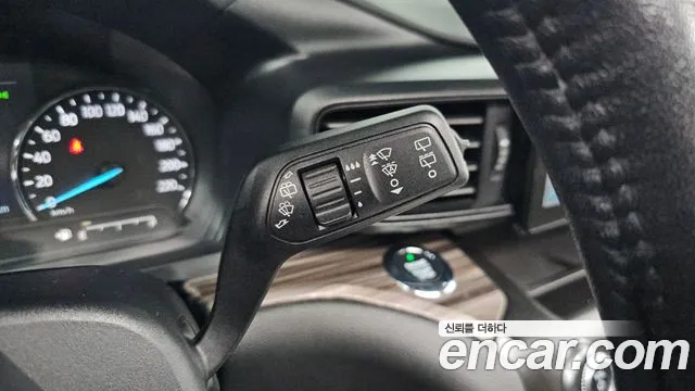 Ford Explorer 2020 thumb 8